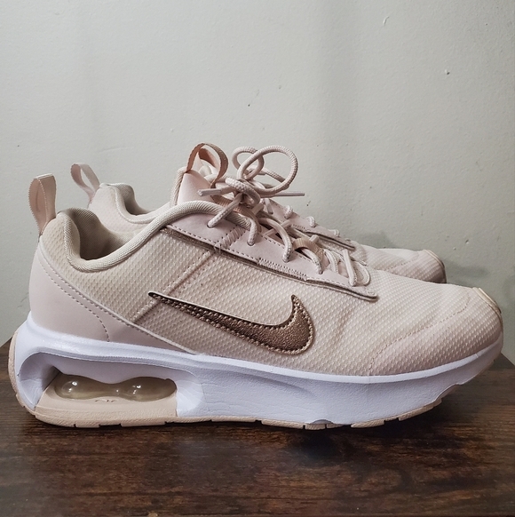 Womens Nike Air Max Intrlk Lite Running Sneakers Size 7.5 Air Padded Sole - Picture 4 of 15